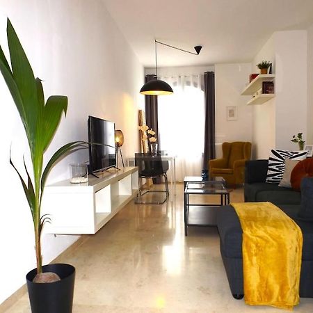 Apartamento Suite Centrico B マラガ エクステリア 写真