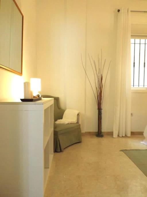 Apartamento Suite Centrico B マラガ エクステリア 写真